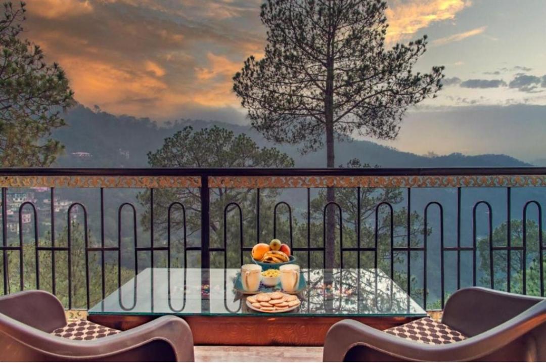 Mystic Forest View Kasauli I Serviced Villa I Best Seller I Vacations I Family Events I Open Air Lawn I Sky Bonfire I Kasauli By Exotic Stays Esterno foto